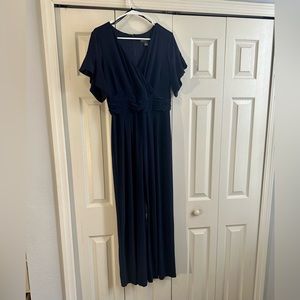 Women’s navy blue jumpsuit medium Petite